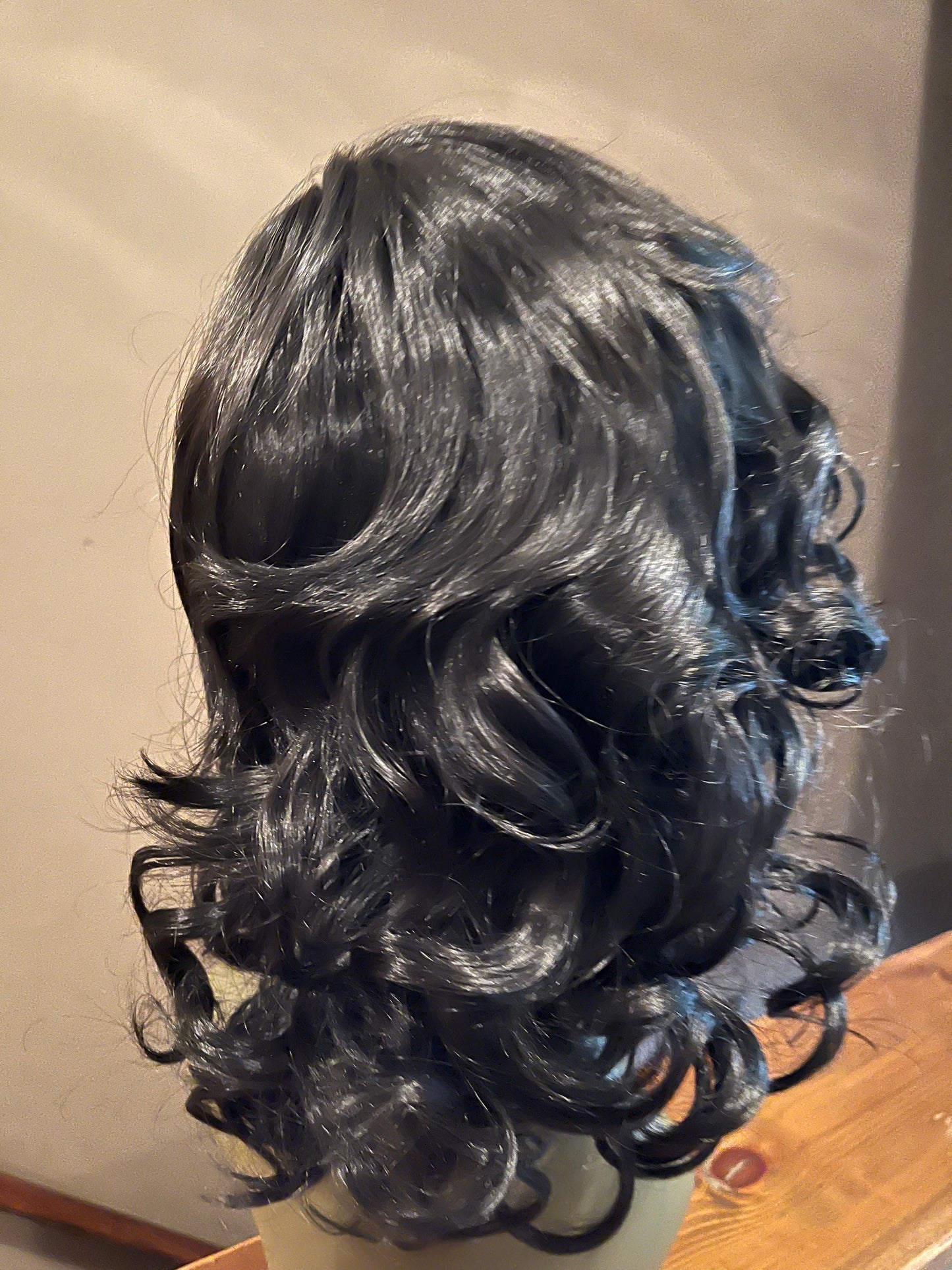 1B Asymmetric Curly Bob